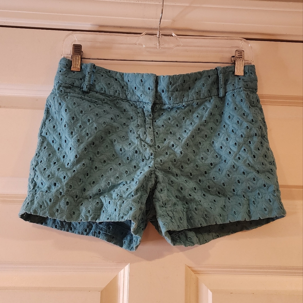 Loft the Riviera Women's Blue Eyelet Shorts size 2